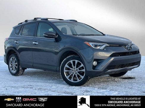 Used 2017 Toyota RAV4 Limited image 1