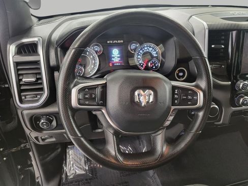 Used 2025 RAM 1500 Big Horn AWD/4WD image 32