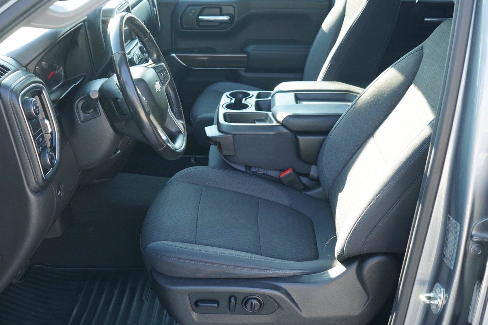 Used 2019 Chevrolet Silverado 1500 LT w/ Texas Edition RWD image 10