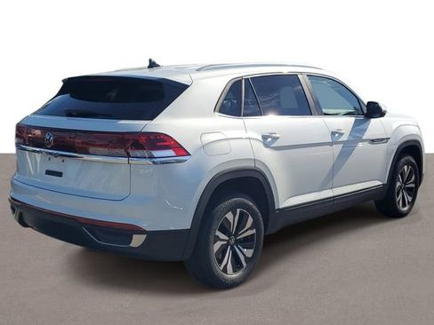 New 2026 Volkswagen Atlas Cross Sport SE FWD image 4