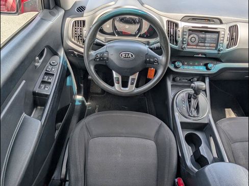 Used 2012 Kia Sportage LX w/ Navigation Pkg FWD image 8