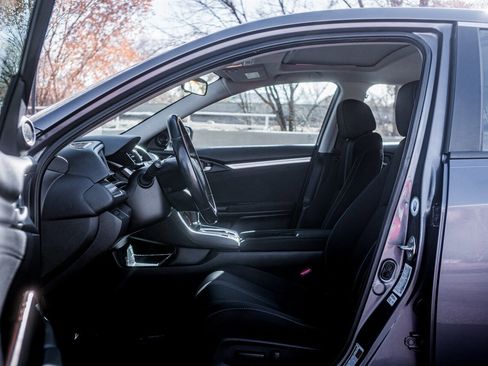 Used 2019 Honda Civic EX image 12