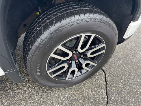 Used 2023 GMC Sierra 1500 AT4 w/ AT4 Premium Package image 33