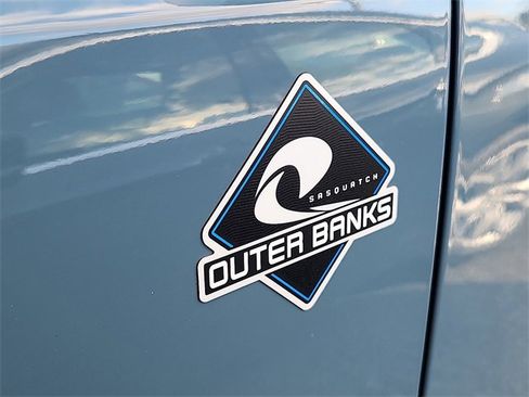 Used 2021 Ford Bronco Outer Banks w/ Sasquatch Package image 4