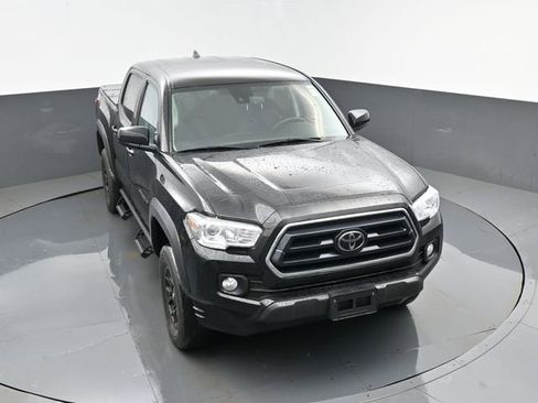 Used 2023 Toyota Tacoma SR5 w/ SX Package AWD/4WD image 17
