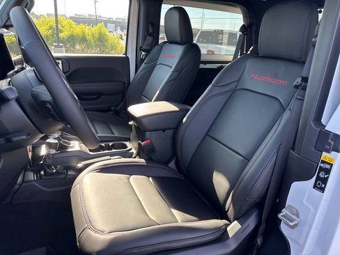 New 2026 Jeep Wrangler Rubicon AWD/4WD image 25