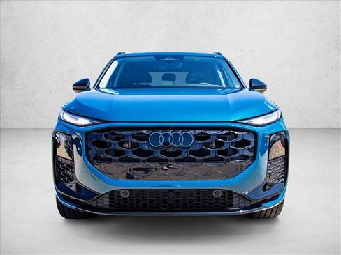 New 2026 Audi Q3 quattro 2.0T AWD/4WD image 2