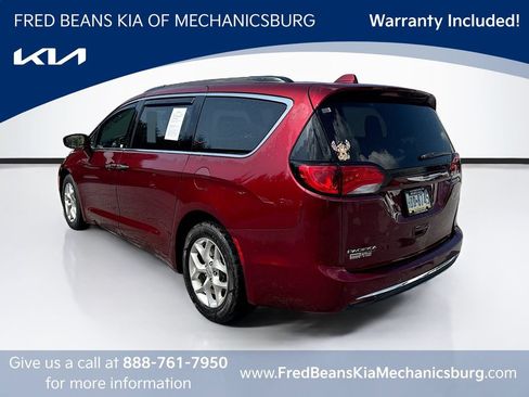 Used 2019 Chrysler Pacifica Touring Plus w/ Tire & Wheel Group FWD image 5