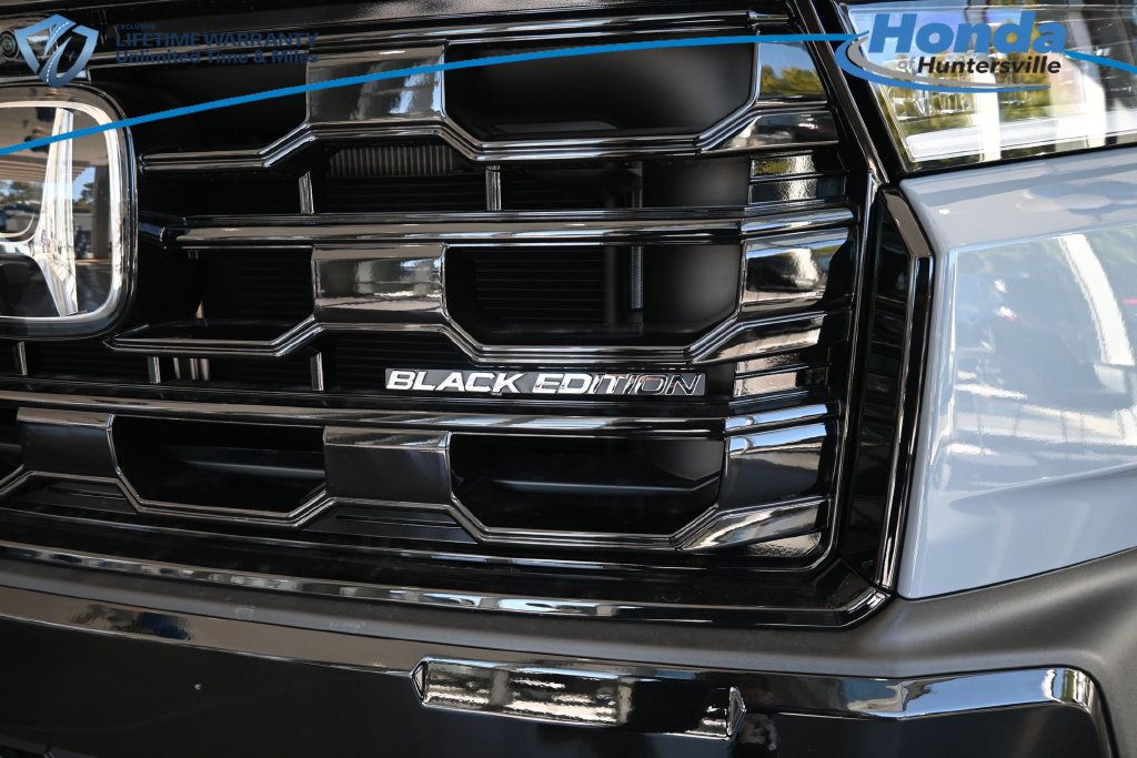 New 2026 Honda Pilot Black Edition image 9