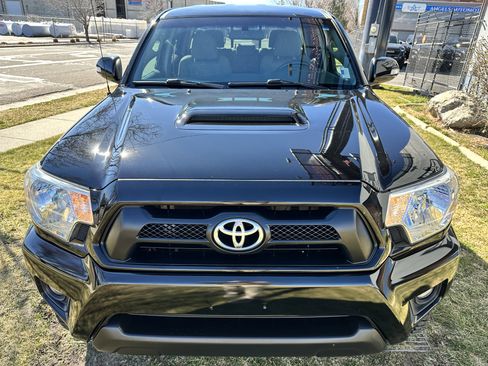 Used 2015 Toyota Tacoma 4x4 Double Cab w/ TRD Sport Package image 13
