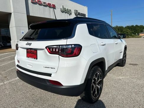 Used 2025 Jeep Compass Limited AWD/4WD image 7