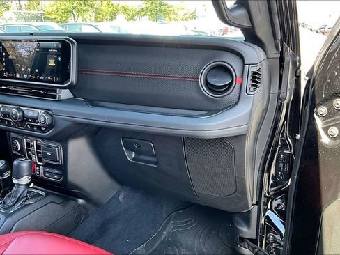 Used 2024 Jeep Wrangler Unlimited Rubicon 392 image 23