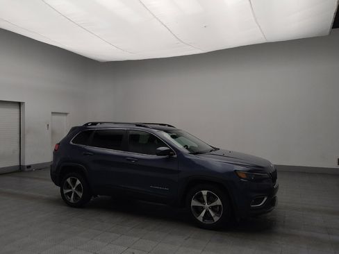 Used 2020 Jeep Cherokee Limited image 11