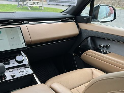 Certified 2023 Land Rover Range Rover Sport SE image 22