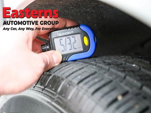 Used 2023 Chevrolet Equinox LT image 27