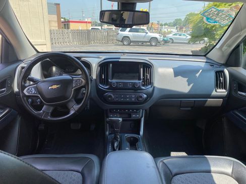 Used 2019 Chevrolet Colorado Z71 AWD/4WD image 5