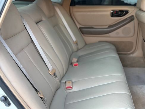 Used 1996 Toyota Avalon XLS image 47