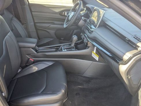 New 2026 Jeep Compass Limited image 34