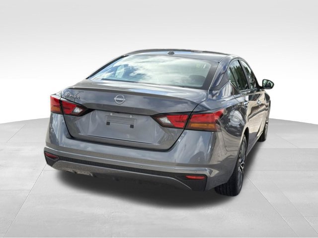 Used 2025 Nissan Altima 2.5 SV FWD image 5