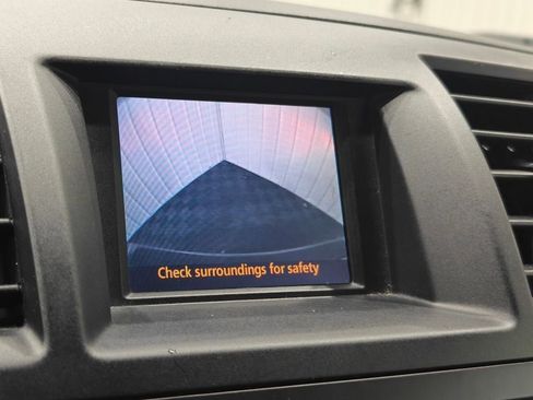 Used 2011 Toyota Highlander 4WD w/ Tech Pkg image 7