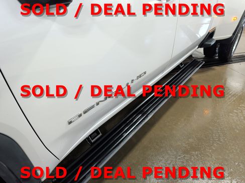 Used 2024 GMC Sierra 3500 Denali Ultimate AWD/4WD image 7