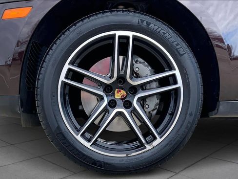 Used 2021 Porsche Macan S image 10