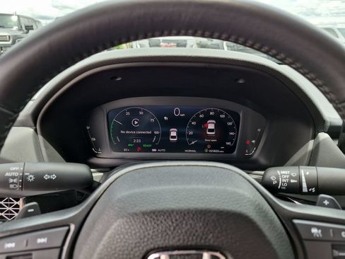 Used 2025 Honda Accord Sport image 22