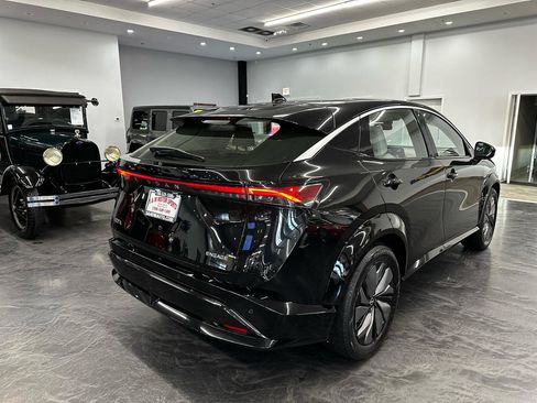 Used 2023 Nissan Ariya FWD image 5