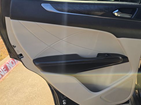 Used 2017 Lincoln MKC Reserve AWD/4WD image 22