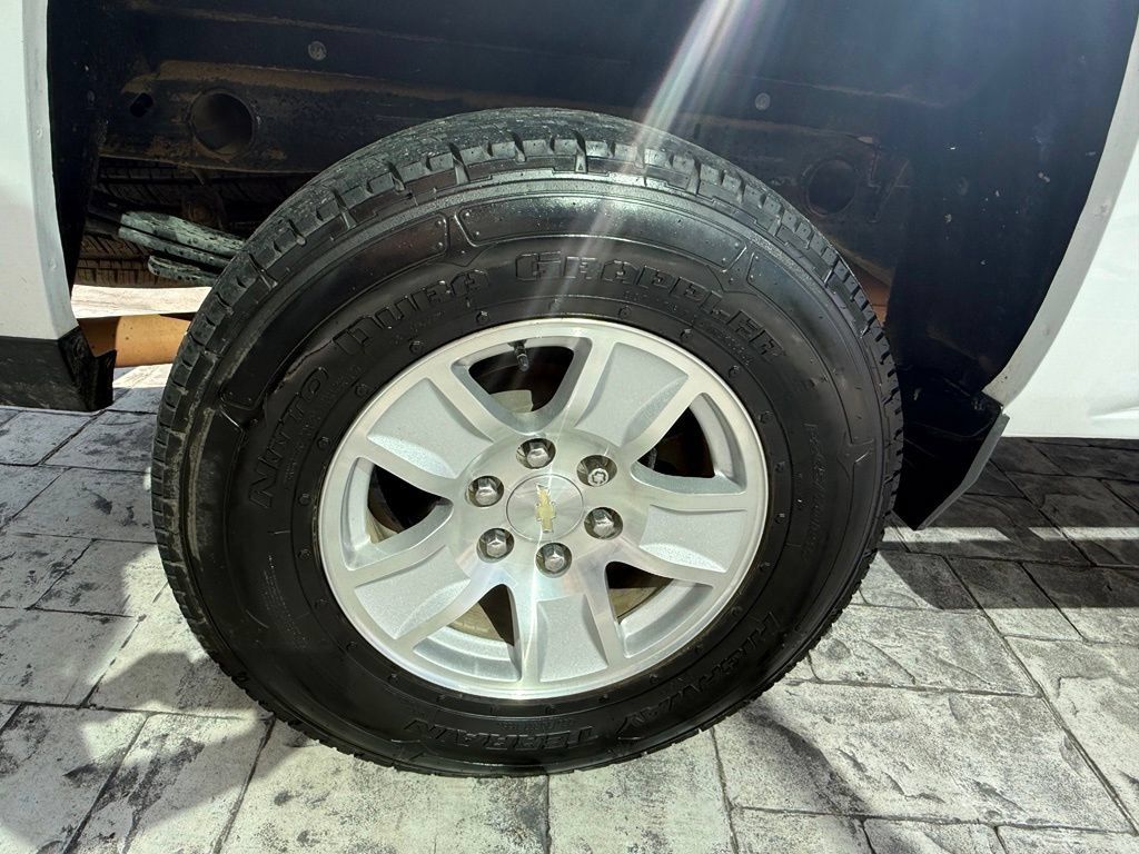 Used 2018 Chevrolet Silverado 1500 LT w/ LT Eassist Package RWD image 27