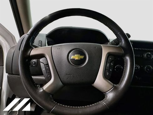 Used 2012 Chevrolet Silverado 2500 LT w/ Interior Plus Package AWD/4WD image 11