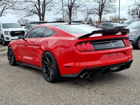 Used 2021 Ford Mustang Shelby GT500 w/ Technology Package RWD image 3