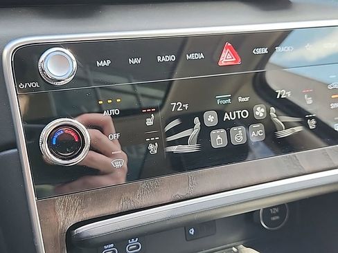 Used 2025 Genesis GV80 2.5T Prestige image 19