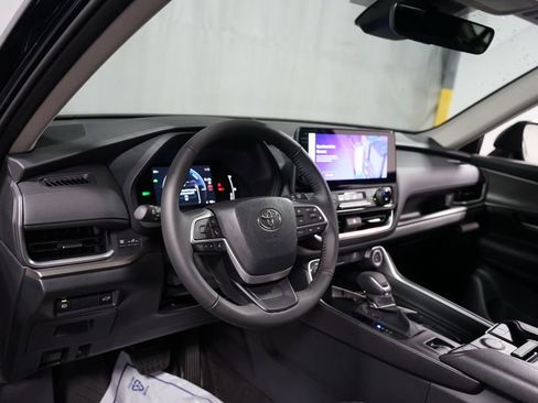 New 2026 Toyota Grand Highlander AWD Hybrid image 12