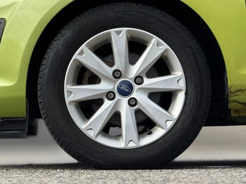 Used 2012 Ford Fiesta SE image 28