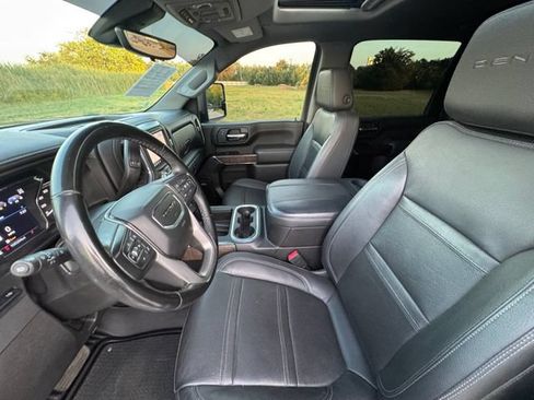Used 2023 GMC Sierra 2500 Denali w/ Denali Black Diamond Edition AWD/4WD image 29