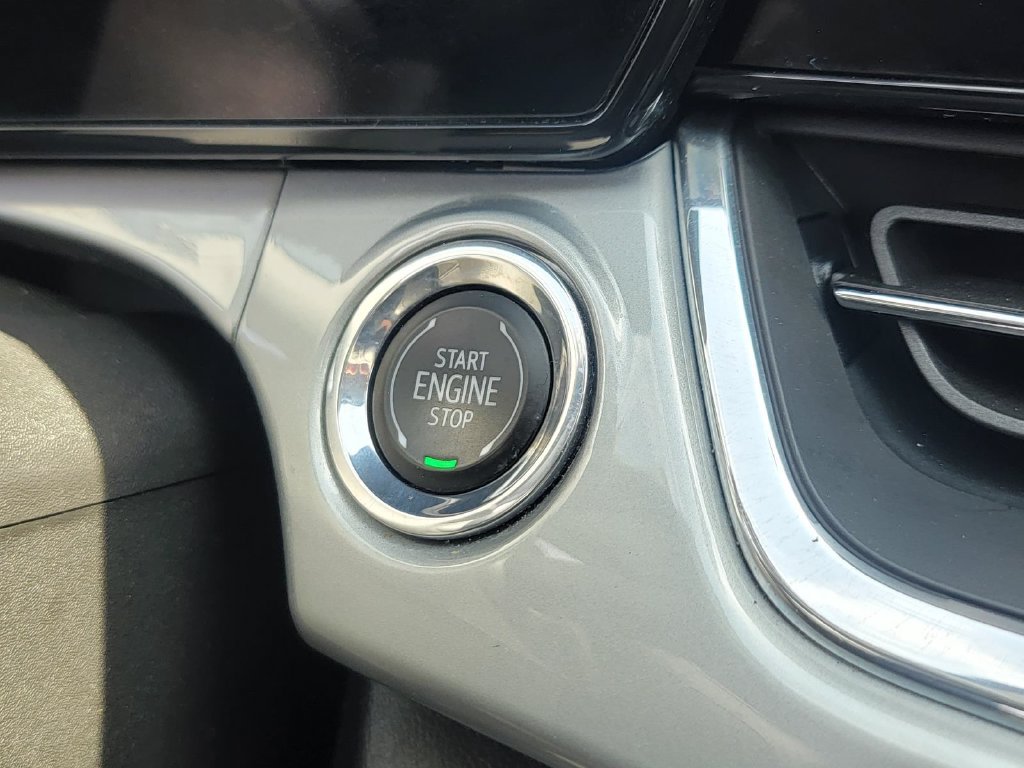 Used 2025 Chevrolet Trax LT FWD image 26