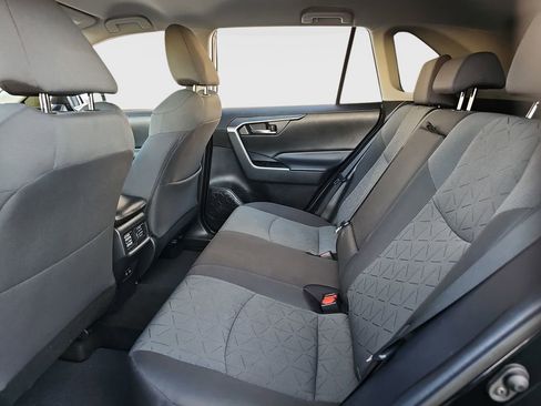 Certified 2020 Toyota RAV4 XLE AWD/4WD image 19