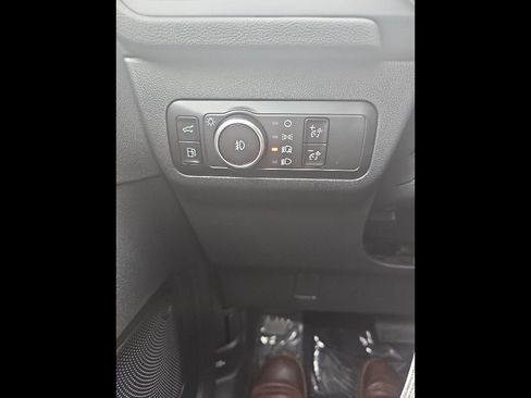 New 2025 Ford Escape SE image 36