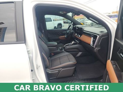 Certified 2025 GMC Canyon AT4 image 29