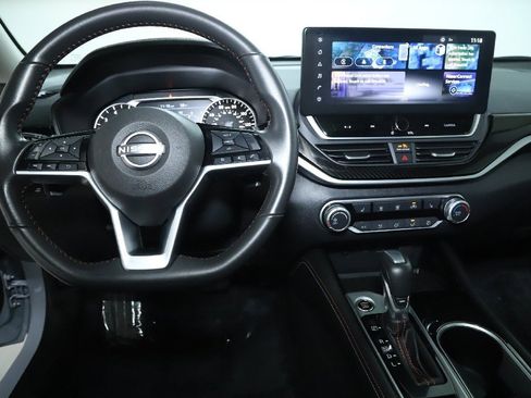 Certified 2024 Nissan Altima 2.5 SR w/ SR Premium Package image 29