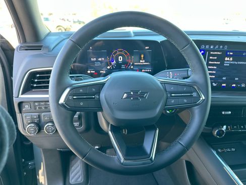 New 2026 Chevrolet Suburban Z71 w/ Z71 Off-Road Package image 14