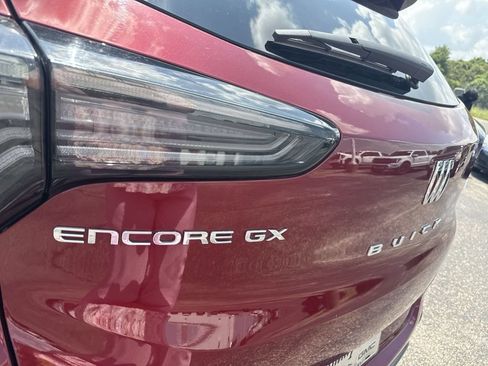 Certified 2024 Buick Encore GX Avenir FWD image 39