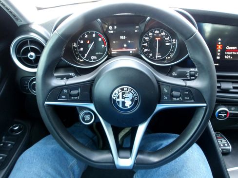 Used 2017 Alfa Romeo Giulia AWD w/ Cold Weather Package image 13