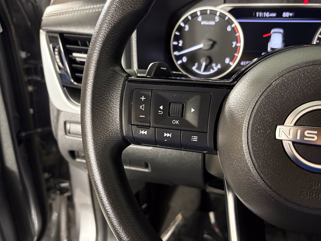 Used 2022 Nissan Rogue SV FWD image 20