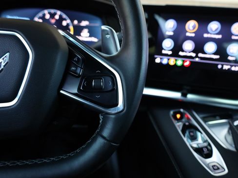 Used 2021 Chevrolet Corvette Stingray Coupe w/ 1LT RWD image 25