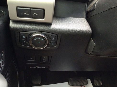 Used 2021 Ford F250 Lariat image 18