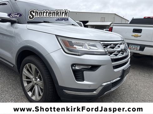 Used 2019 Ford Explorer Limited w/ Class III Trailer Tow Package image 1