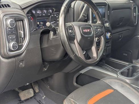 Used 2023 GMC Sierra 2500 AT4 w/ AT4 Preferred Package image 9