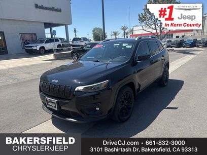 Used 2019 Jeep Cherokee Latitude w/ Popular Appearance Group